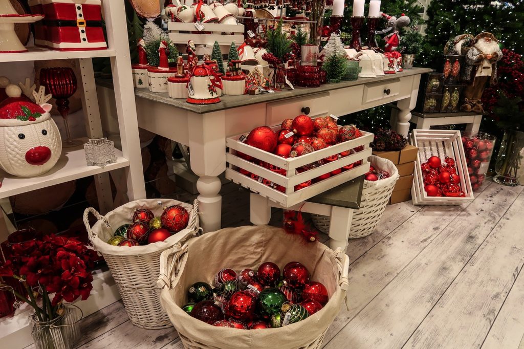 Merchandising en línea de caja para navidades.