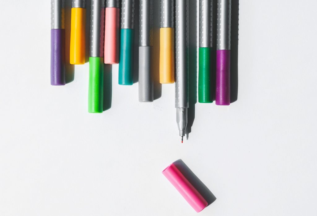 Diferentes colores para los bolígrafos roller en base de agua