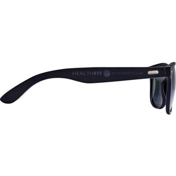 Gafas de sol de bambú con revestimiento en negro Arlo