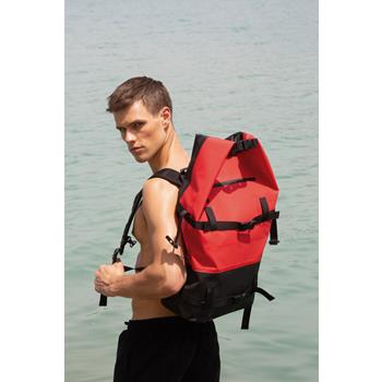 Mochila impermeable con correas de compresión