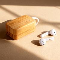 Auriculares play