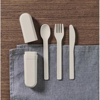 Set de cubiertos y funda PLA Biteful
