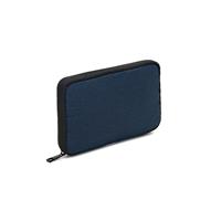 Bolsa organizadora de poliéster reciclado 600D de alta densidad con un espacioso compartimento principal para accesorios tecnológicos Newcastle BAG